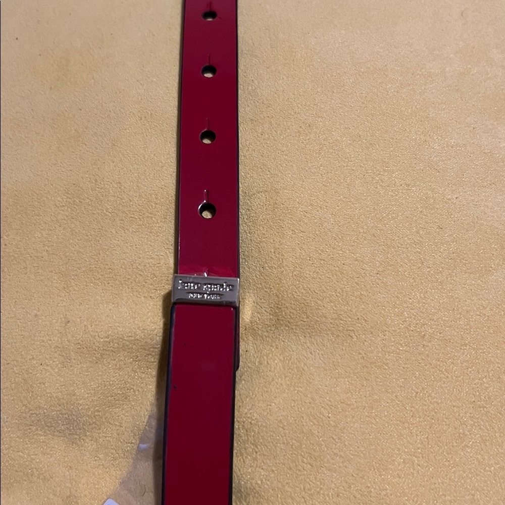 NWT kate spade new york
Women's Patent Leather Bow Belt
Sz M: 31"; - Picture 4 of 8